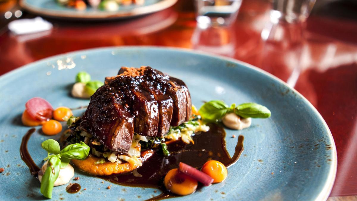 https://marn.com/blog/wp-content/uploads/fine-dining-st-augustine-25x15-WEB.jpg