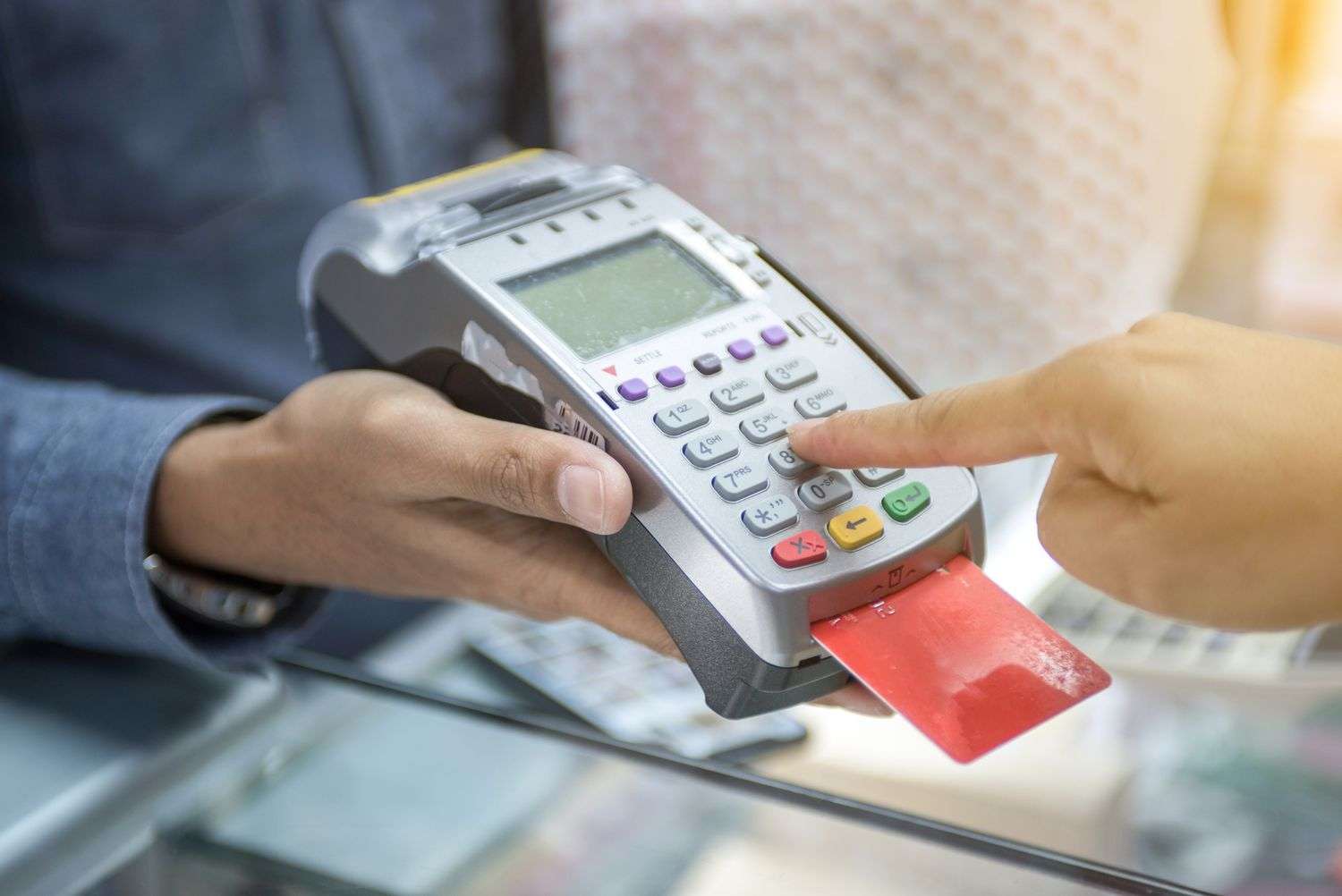 https://marn.com/blog/wp-content/uploads/hand-swiping-credit-card-in-store-1047108580-d7f17d825f2b465cbf0db1ea84939e48.jpg